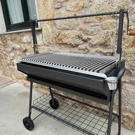 Con Barbacoa Y Juegos Vakantiehuis