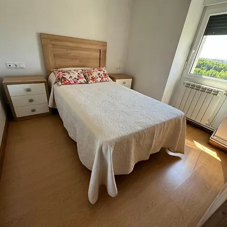 Con Barbacoa Y Juegos Holiday home Negreira