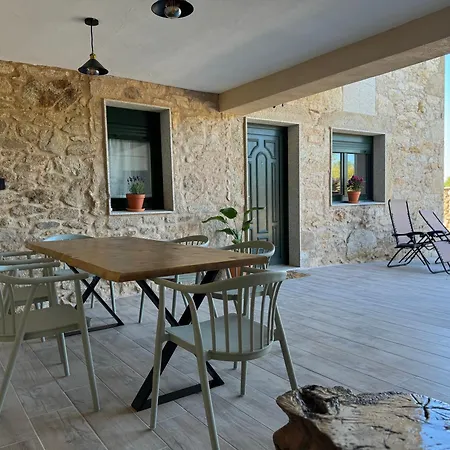 Holiday home Con Barbacoa Y Juegos